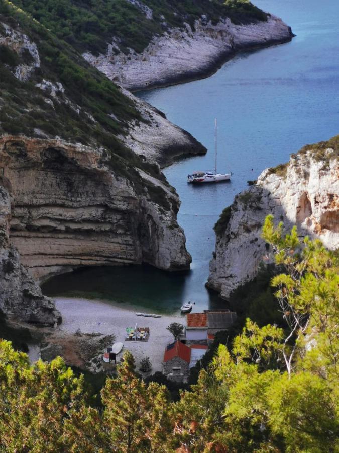 Apartments D&N Βις Εξωτερικό φωτογραφία