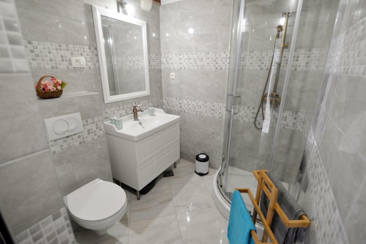 Apartments D&N Βις Εξωτερικό φωτογραφία