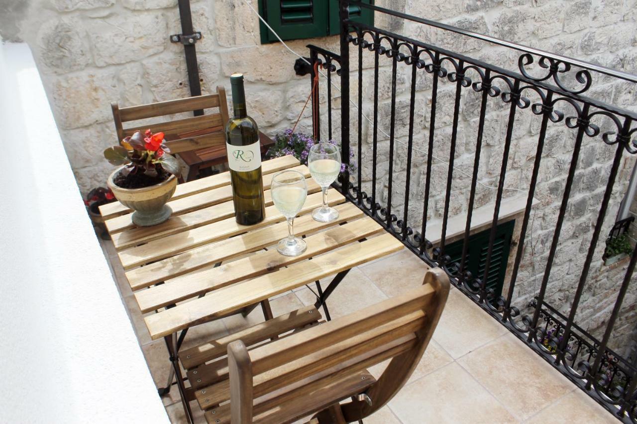 Apartments D&N Βις Εξωτερικό φωτογραφία