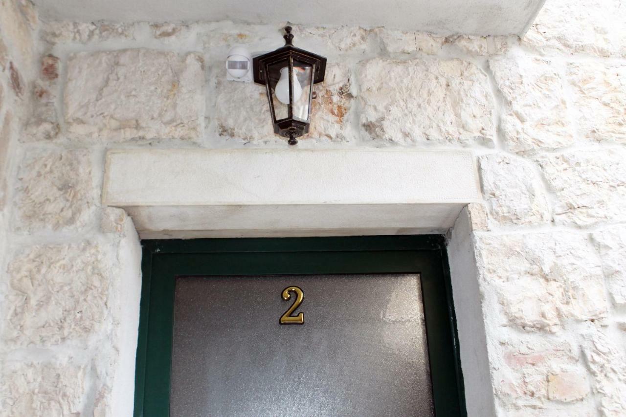 Apartments D&N Βις Εξωτερικό φωτογραφία